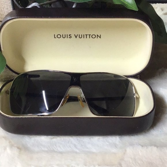 Louis Vuitton sunglasses - Picture 1 of 5